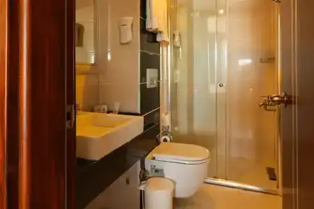 Throne Beach Resort & Spa - 59