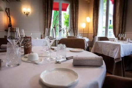 Logis Hôtel Restaurant La Breche - 22