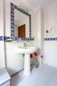 Rose Garden Suites - 66