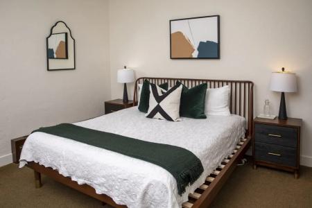 Washington Square Inn - 137