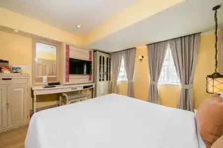 Salil Sukhumvit Soi 11 - 26