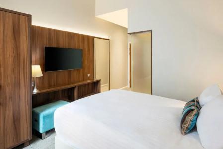 Courtyard by Marriott Edinburgh - 24