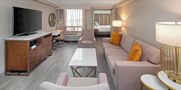 Crowne Plaza Airport, An Ihg - 2