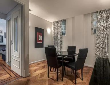 Broadway & Suites - 81
