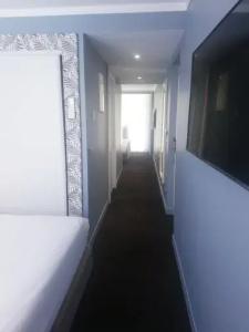 Juliana Cannes - 41
