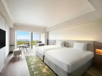 Okinawa Marriott Resort & Spa - 8