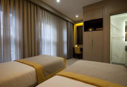 Seraglio & Suites - 101