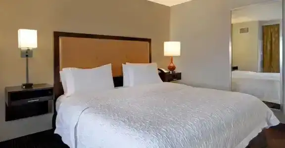 Hampton Inn Ny-Jfk - 32
