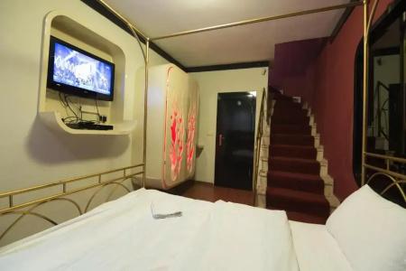 Element Suites - 76