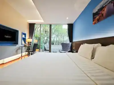 Galleria Sukhumvit 10 Bangkok by Compass Hospitality - 45
