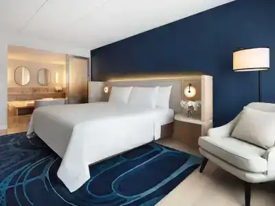 Hyatt Regency - 61