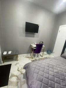 Silver House - 91