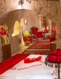 Gamirasu Cave - 17