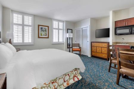 Hilton Grand Vacations Club at Hilton Hawaiian Village - 112