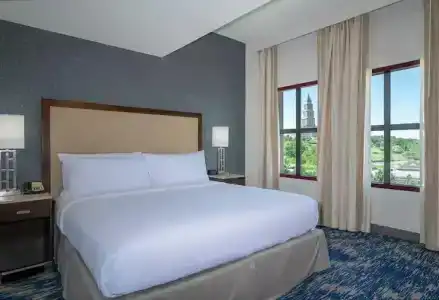 Embassy Suites by Hilton Old Town - 69