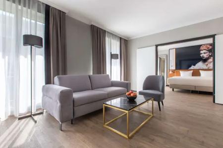 Radisson Blu - 75