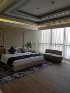 Royal m & Resort Abu Dhabi - 51