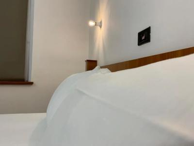 Albergo Delle Regioni, Barberini - Fontana di Trevi - 46