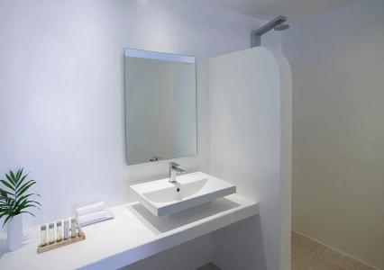 Aurora Luxury Suites - 59