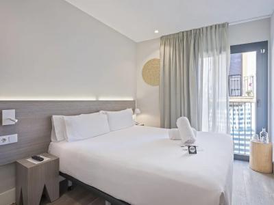 Niu Barcelona - 27