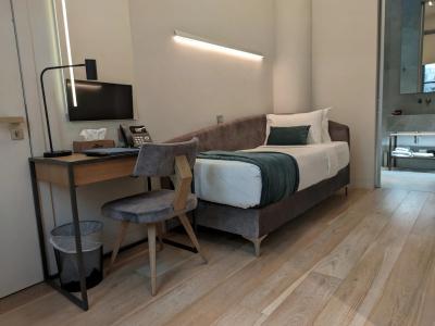 Hellenic Vibes Smart - 33