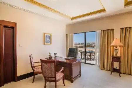 Grand Excelsior - 98