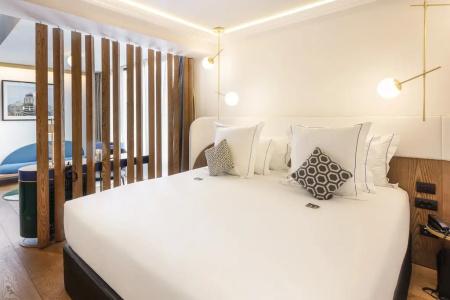 One Shot Fortuny 07 - 22