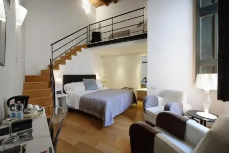 Santa Chiara Boutique - 10