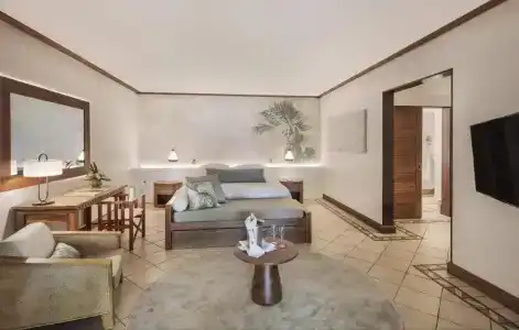 Paradis Beachcomber Golf Resort & Spa - 8