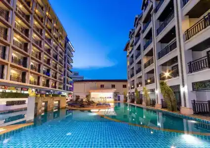 Amata Patong - 42