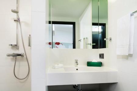 Park Inn by Radisson Leuven - 20