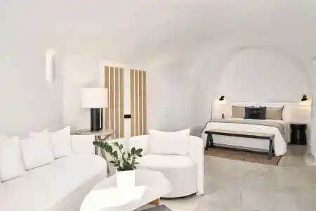 Charisma Suites - 33