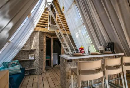 Arena One 99 Glamping - 37