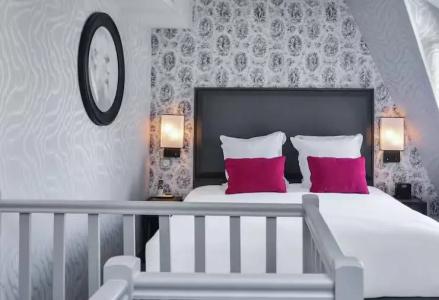 Maison Astor Paris, Curio Collection by Hilton - 62
