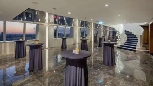Hilton Istanbul Maslak - 8