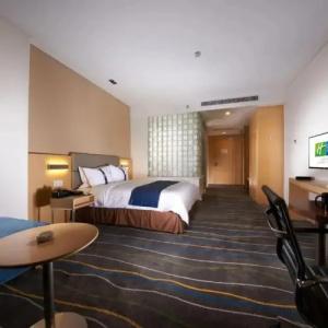 Holiday Inn Express Luoyang City Center - 33