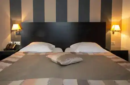 Grand Hôtel d'Orléans - 71