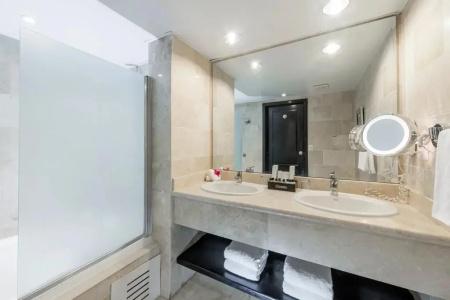 Ocean Blue & Sand Beach Resort - All Inclusive - 42
