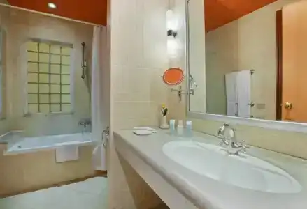 Hilton Alexandria Green Plaza - 35