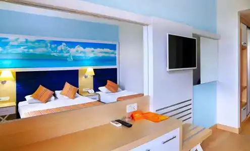 Club Aqua Plaza - 40