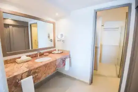 Wyndham Alltra Cancun All Inclusive Resort - 44