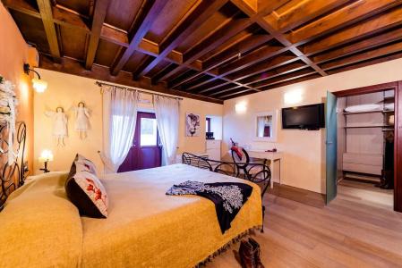 Avalon Boutique Suites - 24