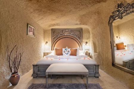 Elysion Cave Suites - 56