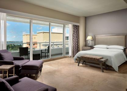 DoubleTree by Hilton Grand Biscayne Bay - 79