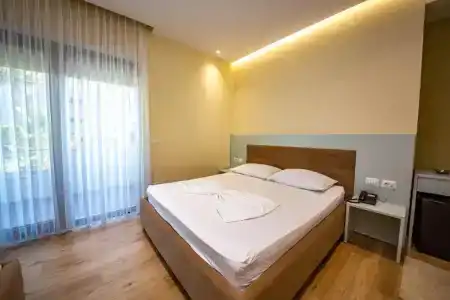 Bella Vista - 2