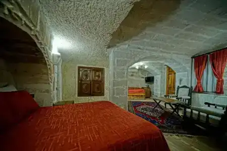 Holiday Cave - 99