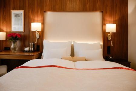 Stefanie - 59
