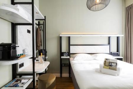 Boutique Lumiere - 20