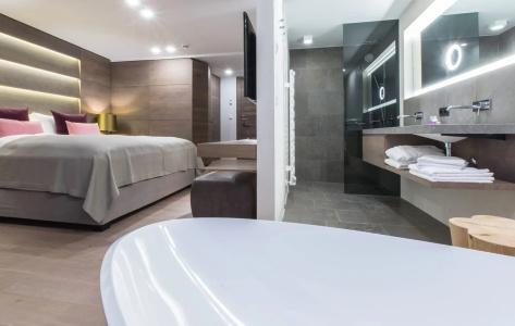 ElisabethPremium Private Retreat- Adults only - 60