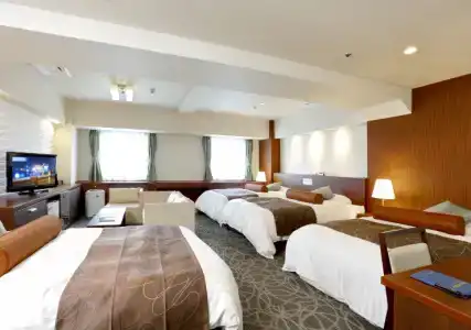 Plaza Osaka - 33